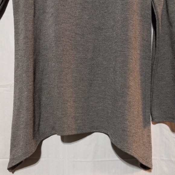 Alyx EUC Cold Shoulder Super Soft Gray Long Sleeve Top, Small - Picture 4 of 7